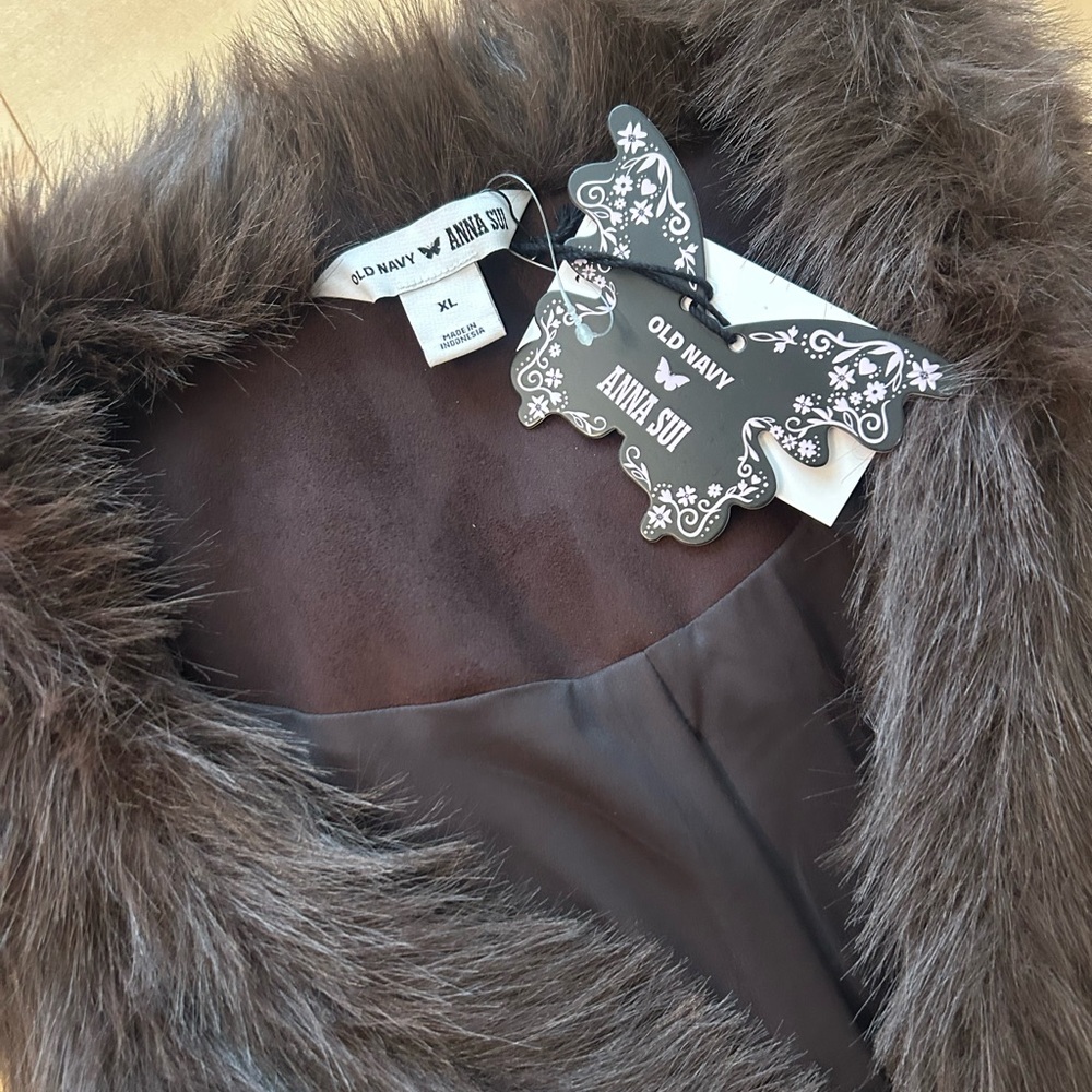 Old Navy x Anna Sui Vegan Suede Coat - Picture 4 of 4